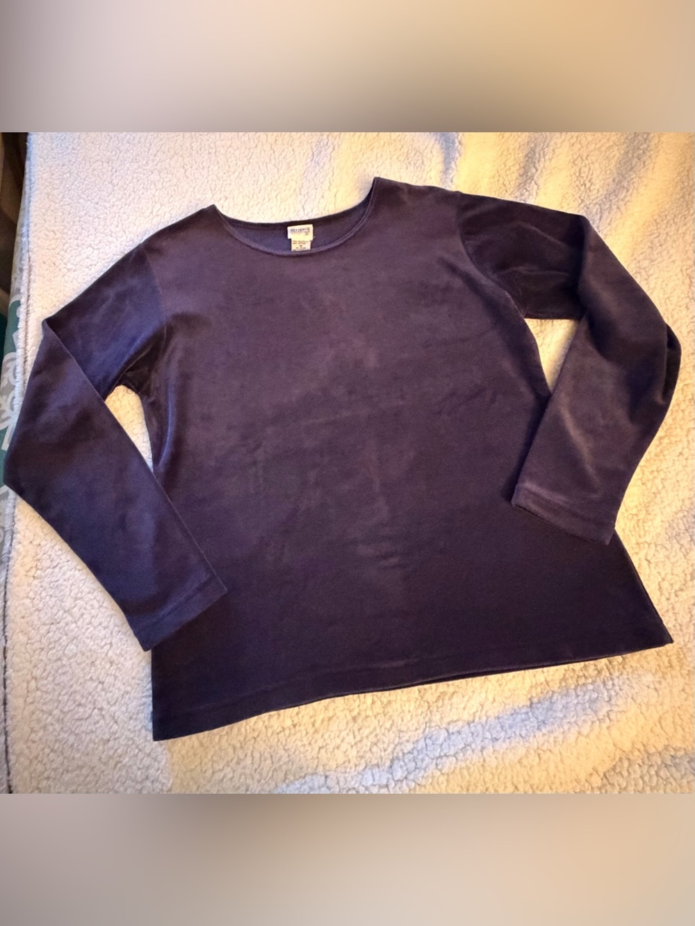 Classic Women's Long-Sleeve Navy Velvet Top